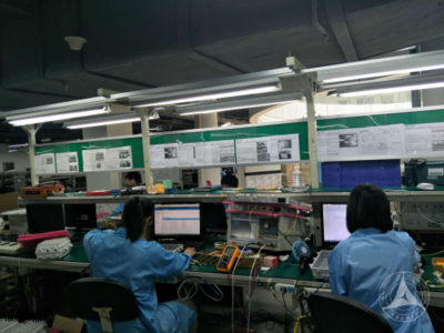 數(shù)字經(jīng)濟(jì)浪潮下的人才戰(zhàn)略探索 經(jīng)管學(xué)部經(jīng)濟(jì)系師生參訪(fǎng)數(shù)碼視訊產(chǎn)業(yè)園紀(jì)實(shí)